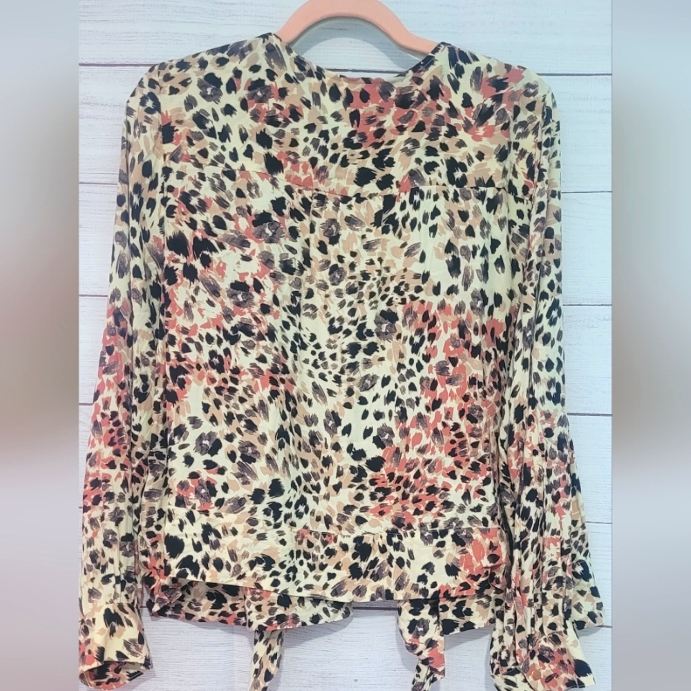 Nwt Gorgeous Reitmans Animal Print 🐾 Sexy Trendy wrap style blouse Size 2XL - Picture 10 of 12